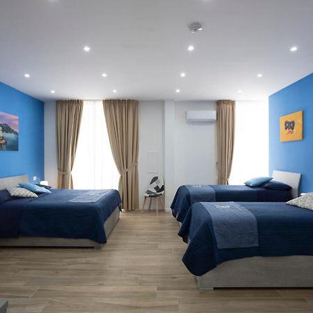 Giuly Suites & Rooms Neapol Zewnętrze zdjęcie