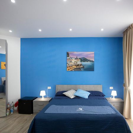 Giuly Suites & Rooms Neapol Zewnętrze zdjęcie