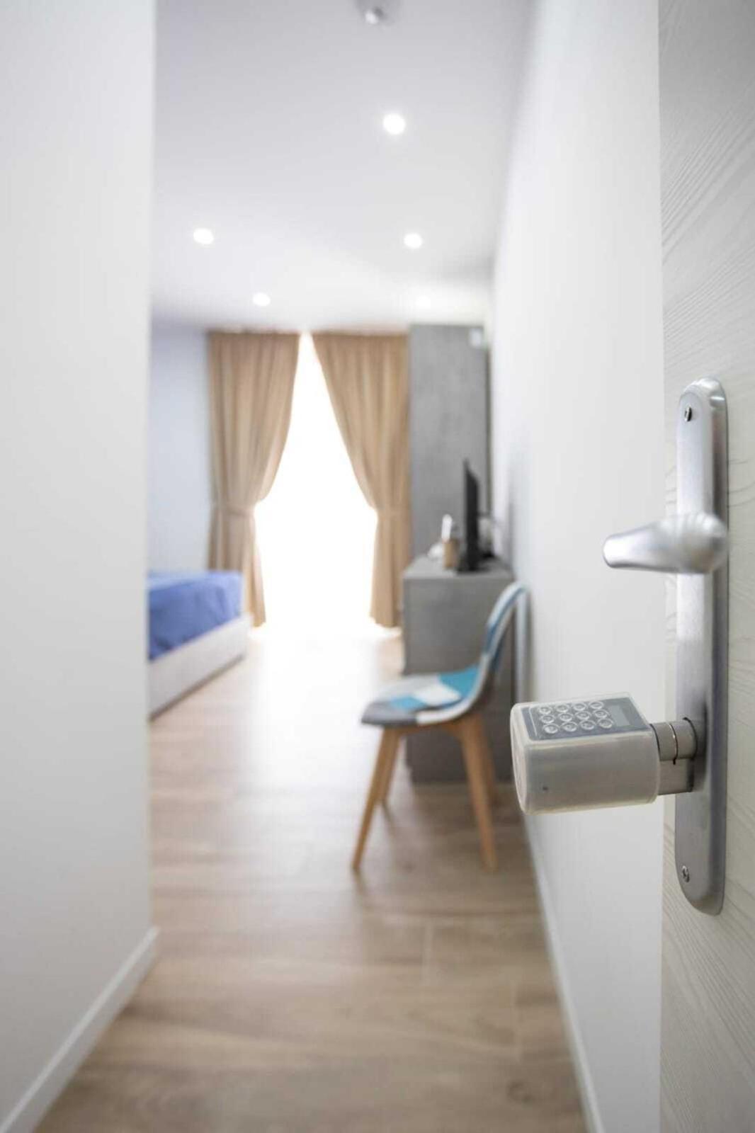 Giuly Suites & Rooms Neapol Zewnętrze zdjęcie