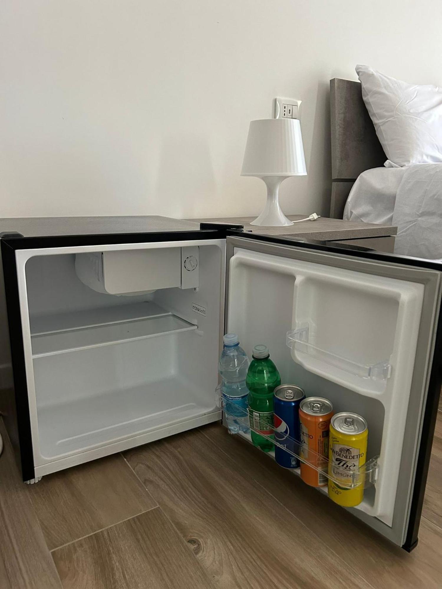 Giuly Suites & Rooms Neapol Zewnętrze zdjęcie