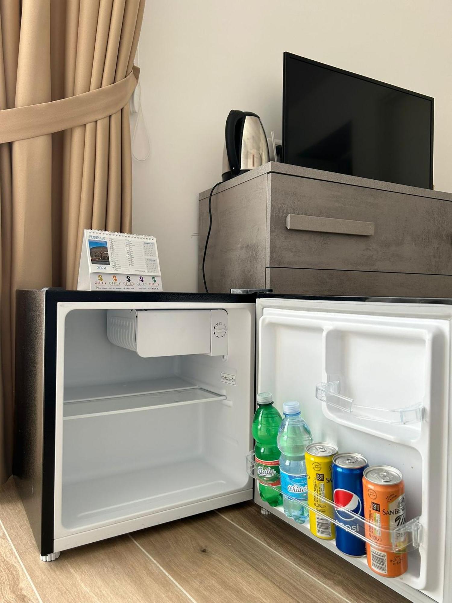Giuly Suites & Rooms Neapol Zewnętrze zdjęcie