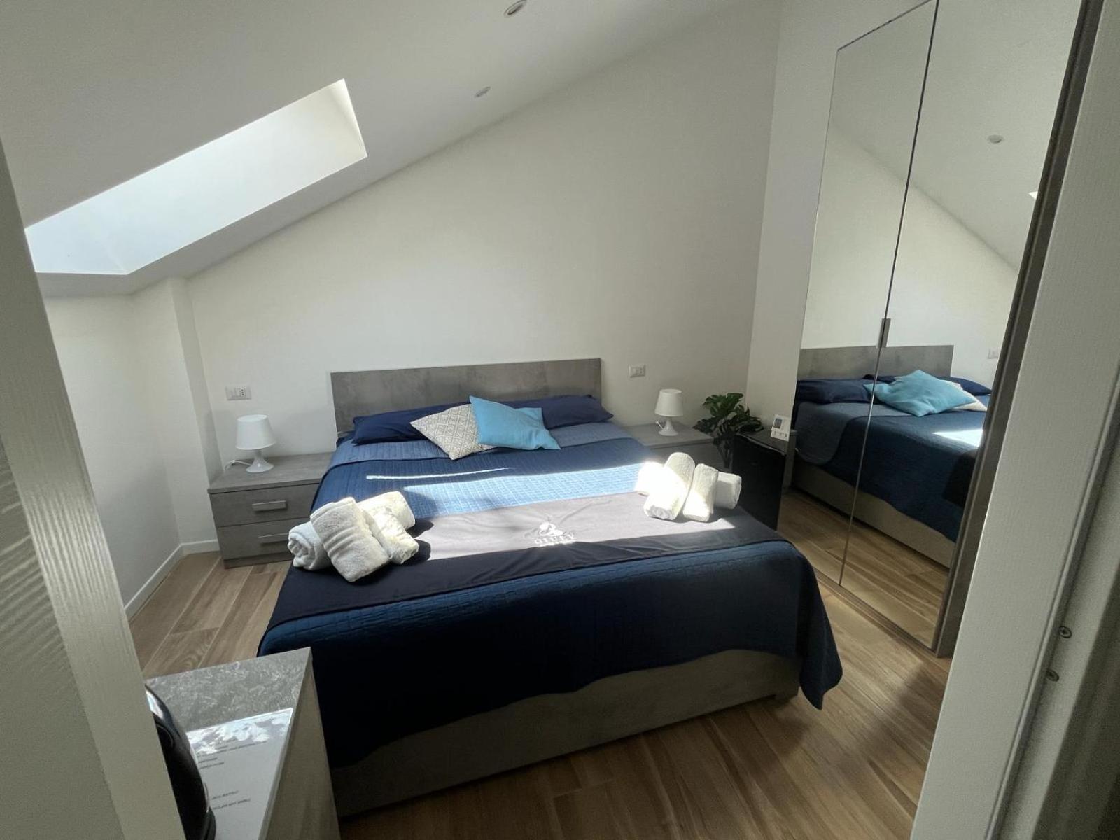 Giuly Suites & Rooms Neapol Zewnętrze zdjęcie