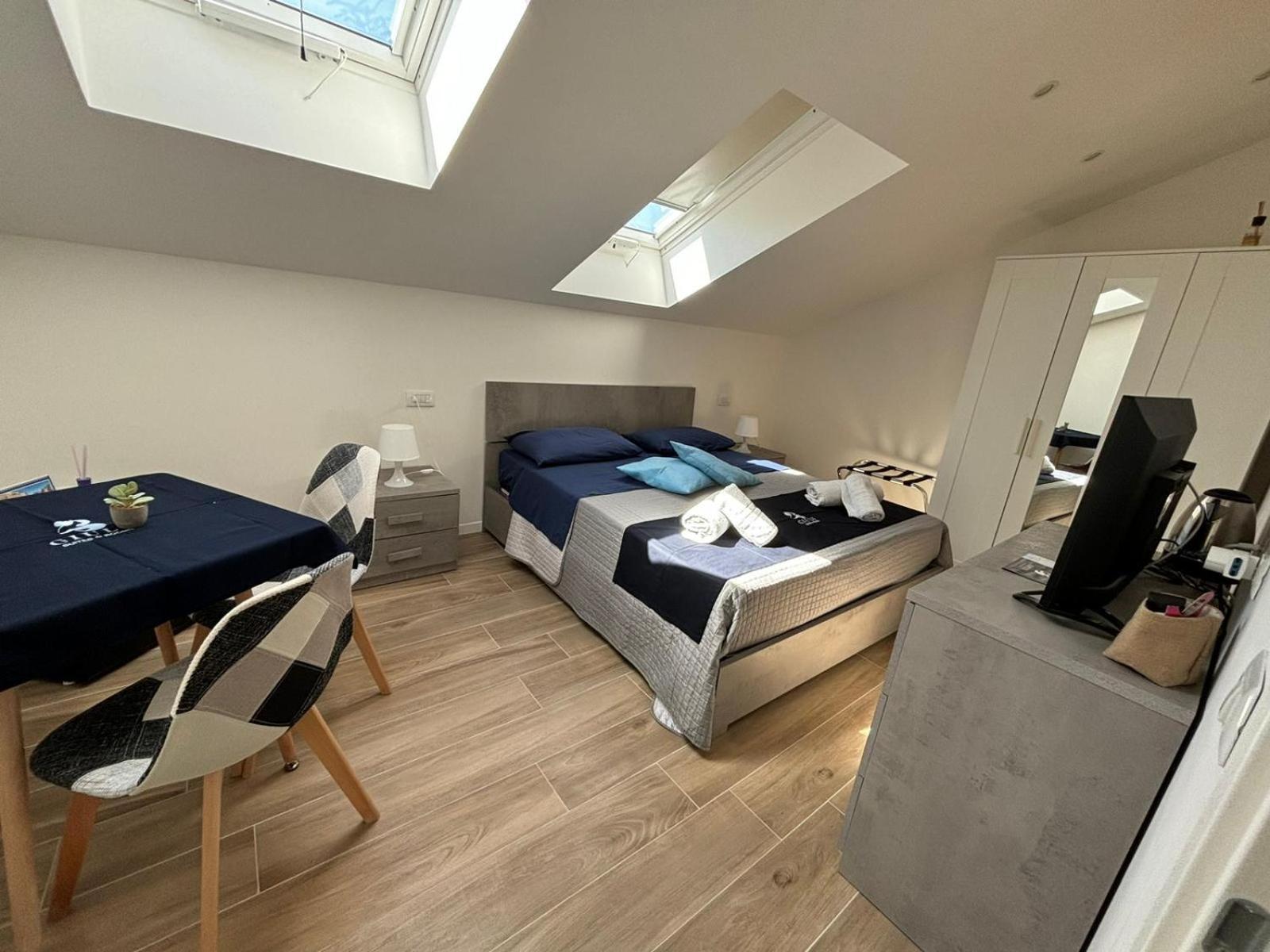 Giuly Suites & Rooms Neapol Zewnętrze zdjęcie