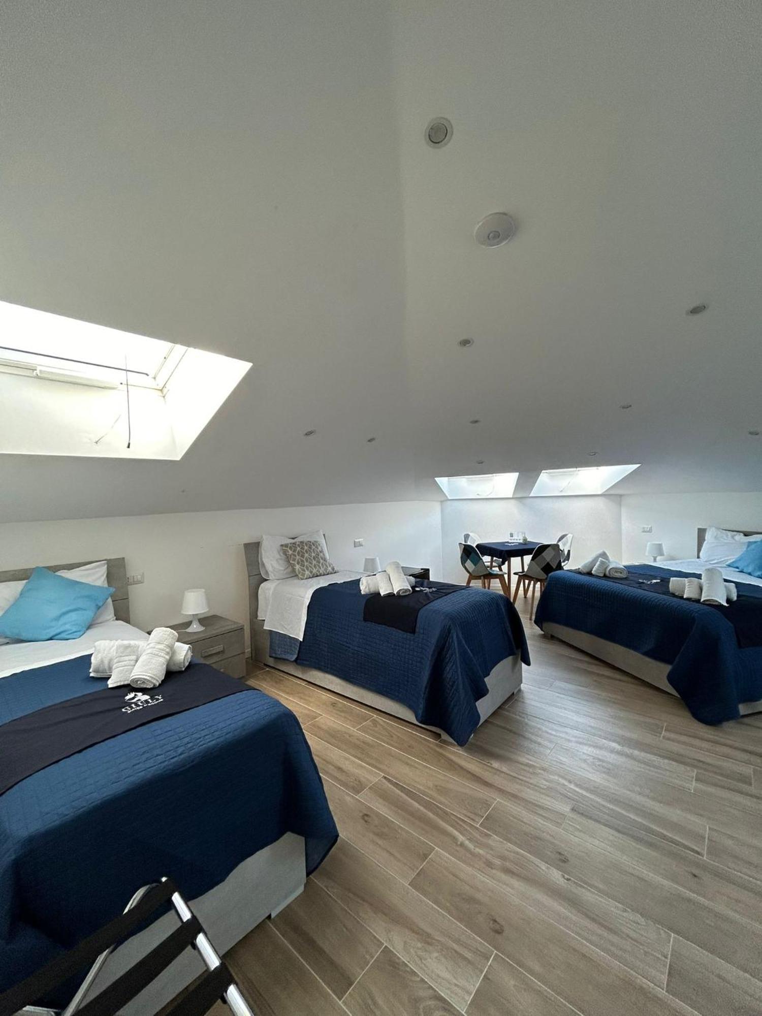 Giuly Suites & Rooms Neapol Zewnętrze zdjęcie