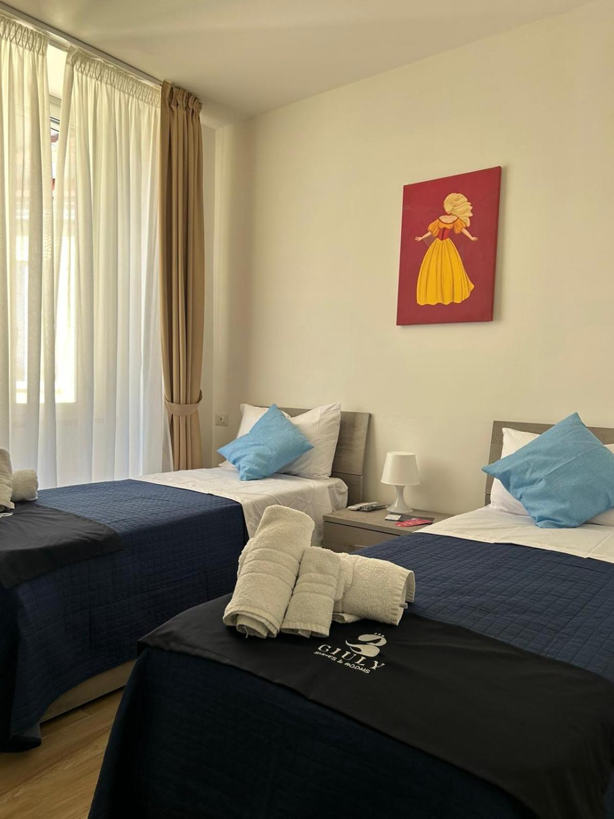 Giuly Suites & Rooms Neapol Zewnętrze zdjęcie